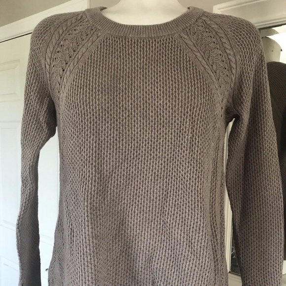 LOFT Ann Taylor Grey Knit Sweater Dusty Rose Top​ - Picture 1 of 4